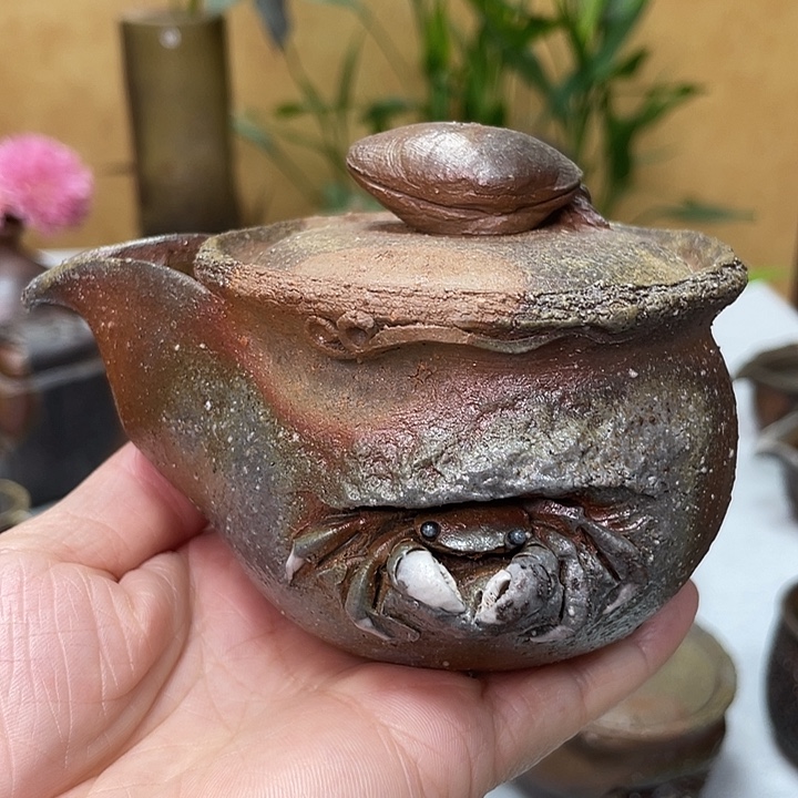 原田良二的岩蟹宝瓶