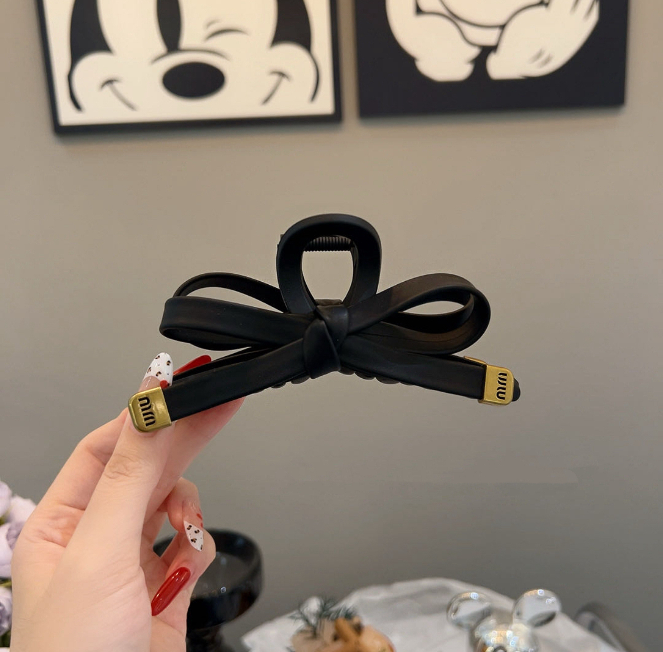 高品质蝴蝶结磨砂抓夹