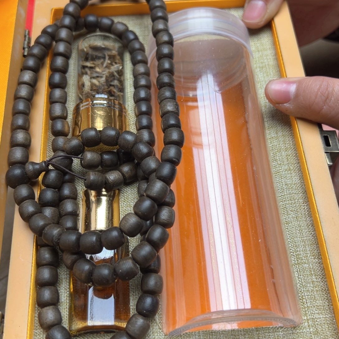 大叶紫檀（黑酸枝木类）