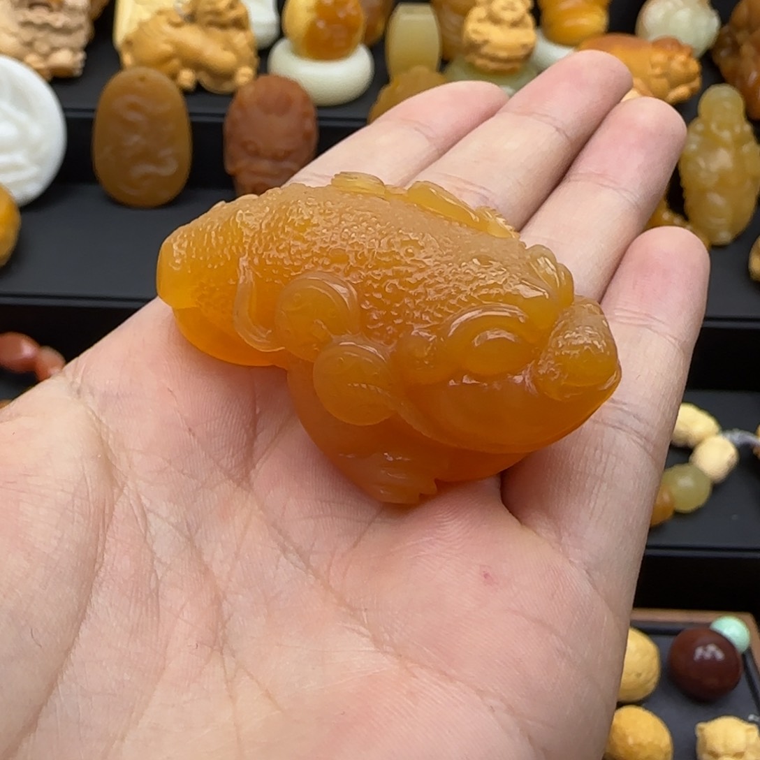 石英质玉颈饰未镶嵌手****衣