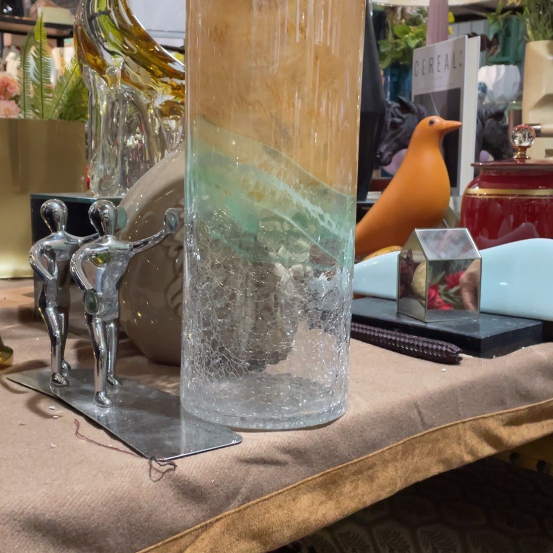 ?****?陶瓷花瓶，家居摆件。