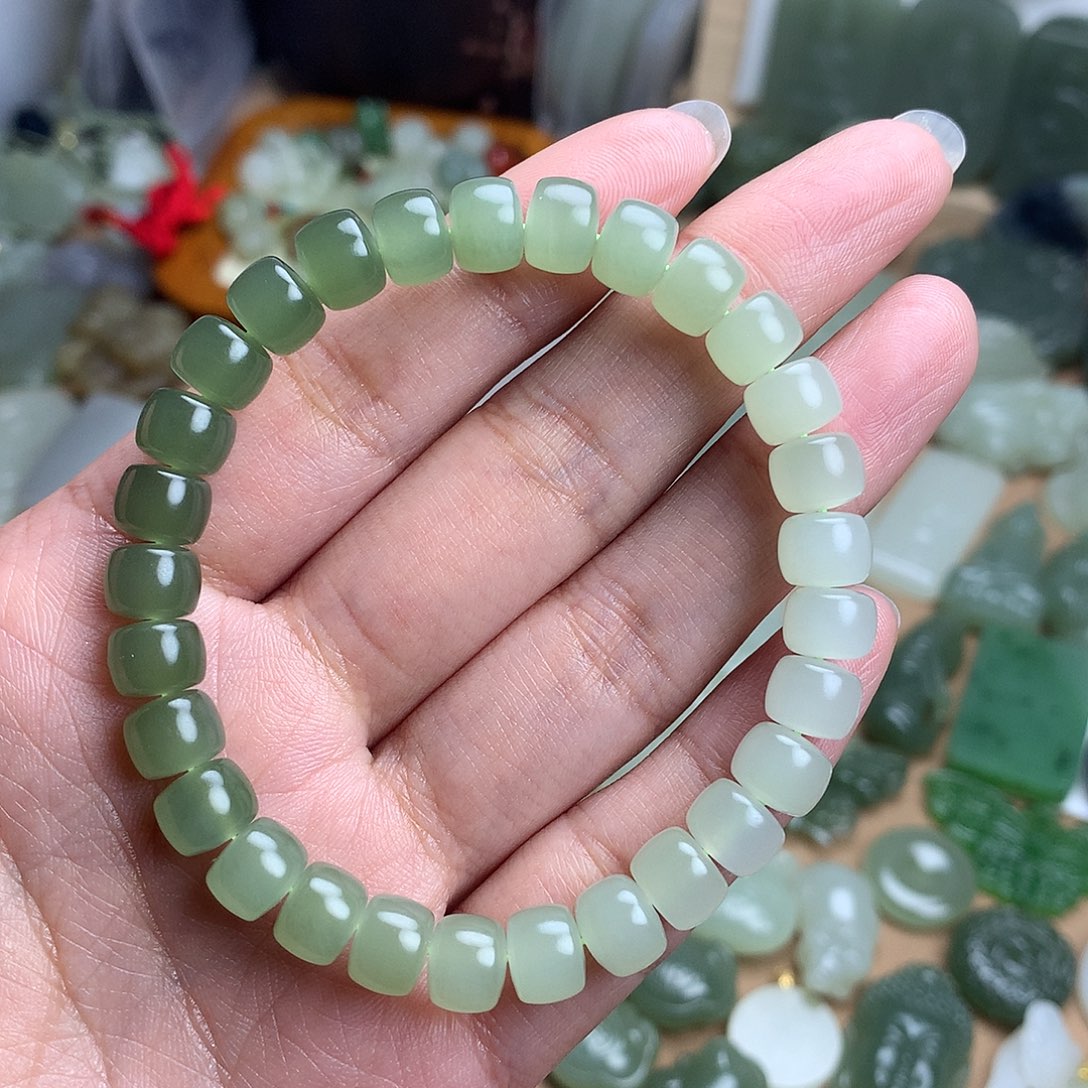 和田玉吊坠未镶嵌