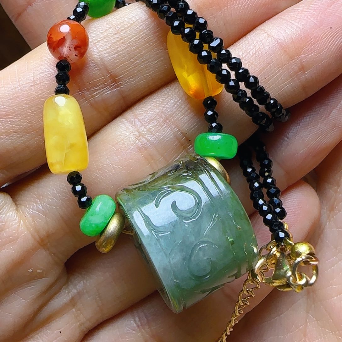 翡翠颈饰未镶嵌翡翠100