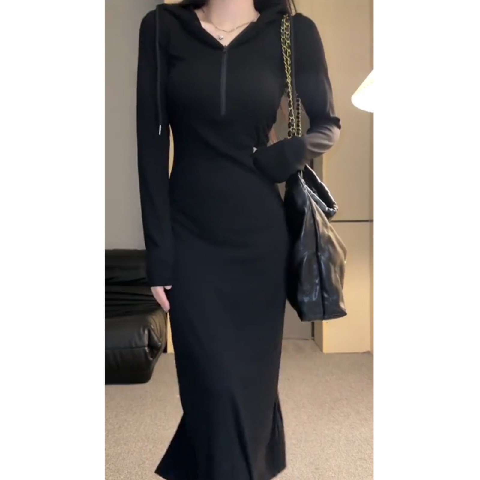 帽拉链辣连衣裙女早秋新款女装韩漫曲线S修身显瘦长裙打底