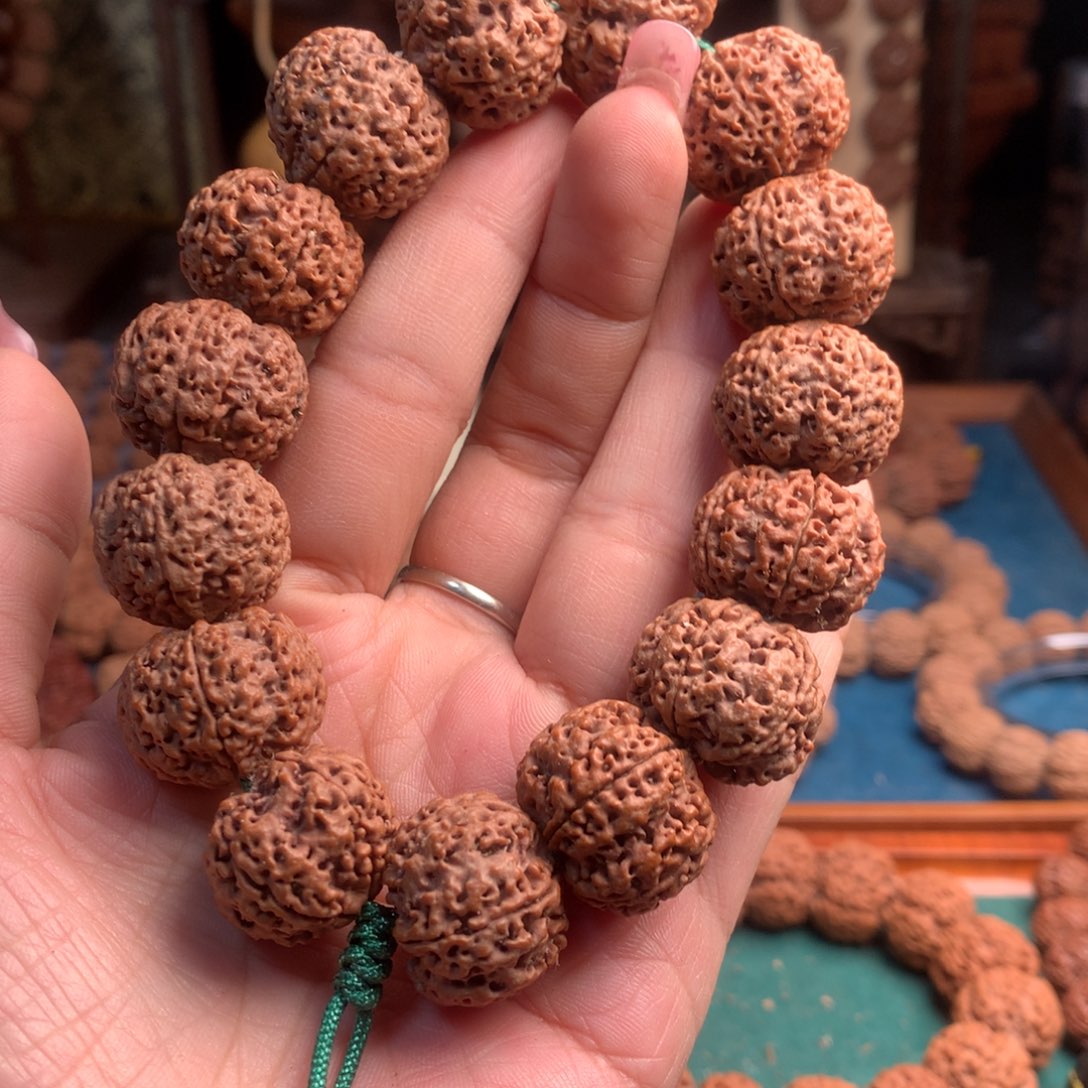 金刚菩提手串蜂王