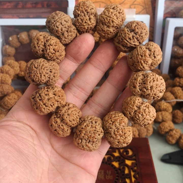 金刚菩提吊坠一*天梅花