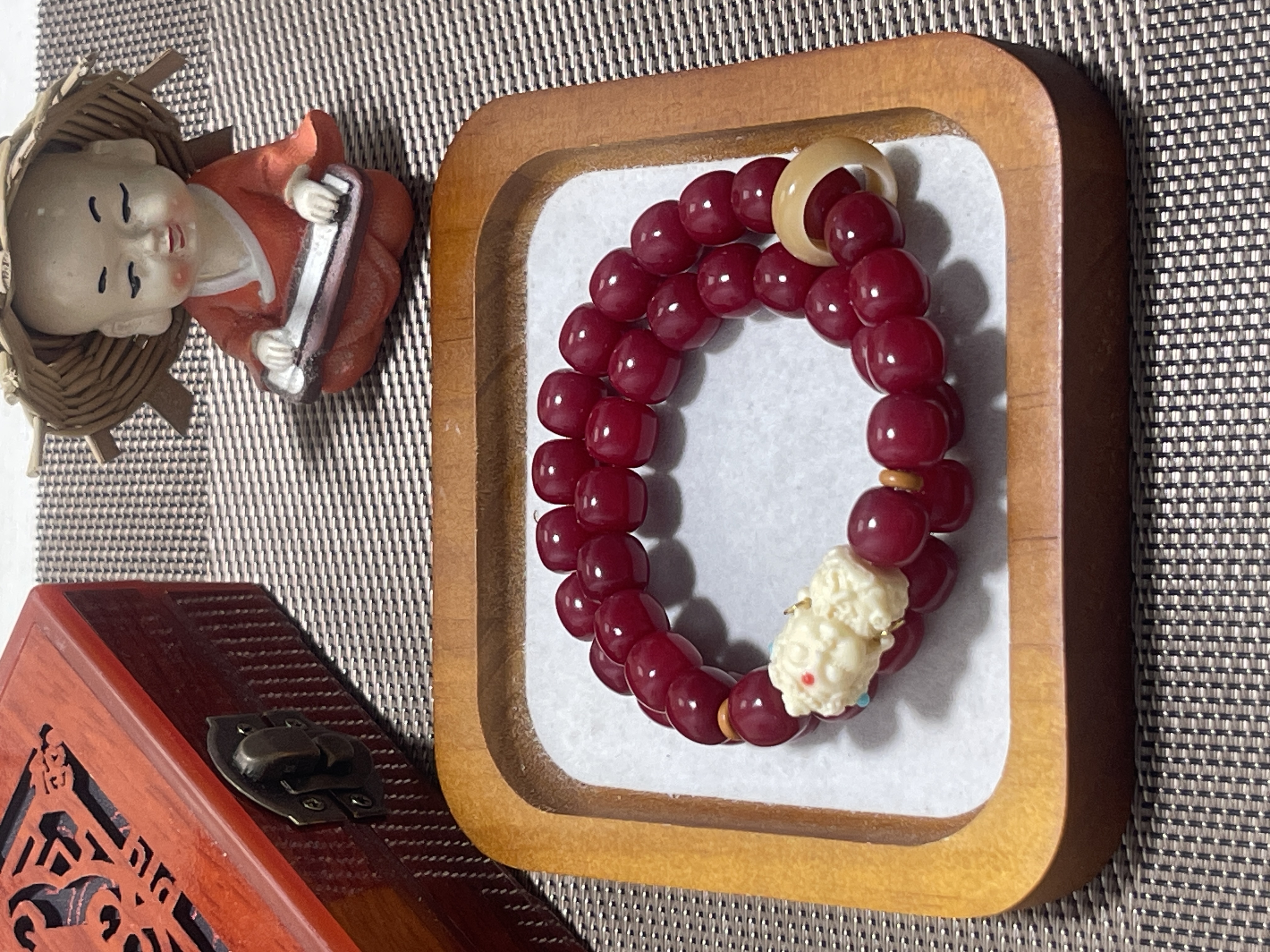 朱砂红跑环度母菩提双圈手串