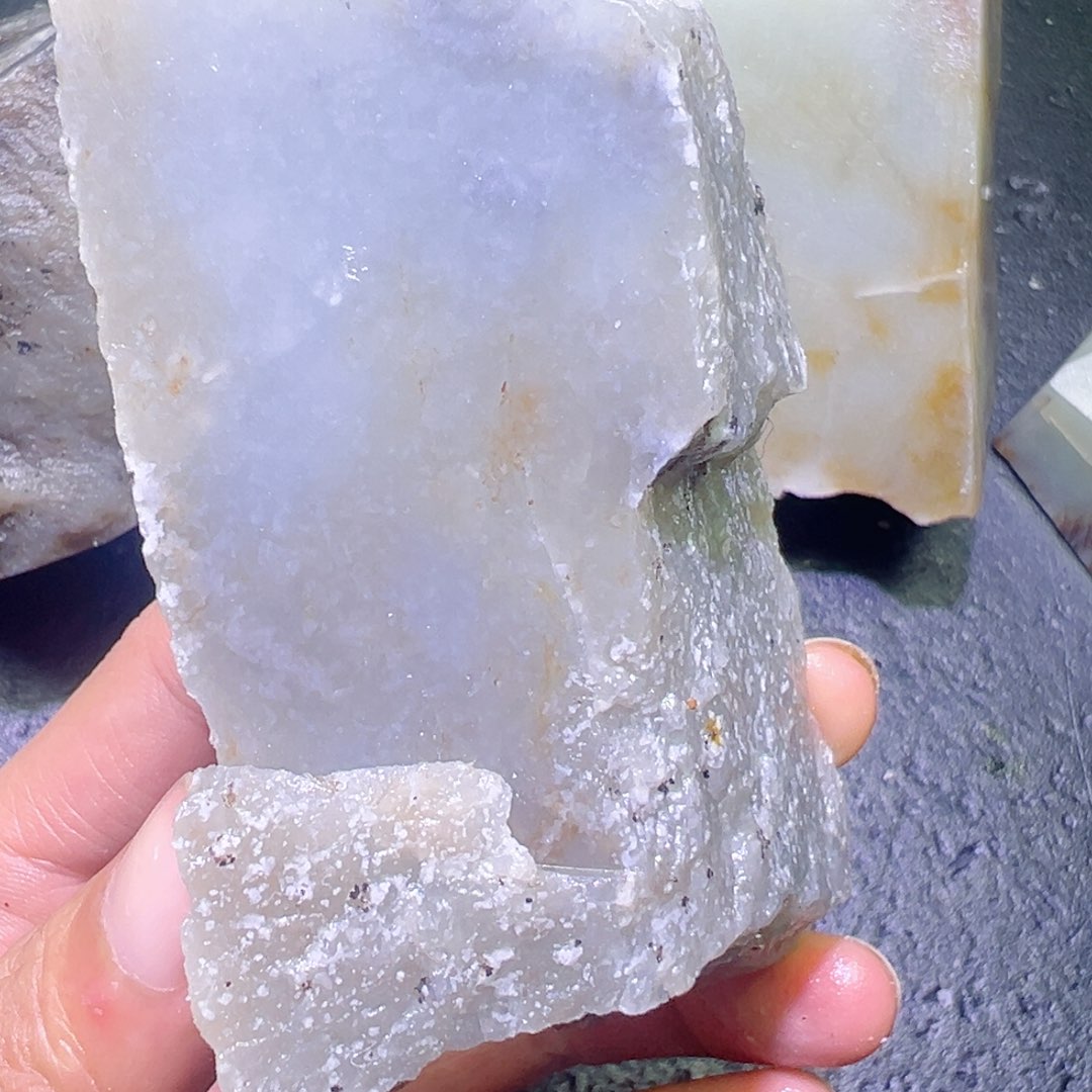 和田玉未镶嵌珠宝半成品