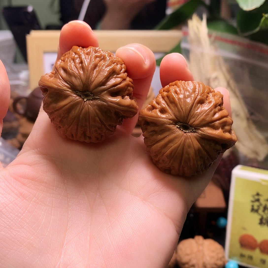 文玩核桃吊坠铁锤42