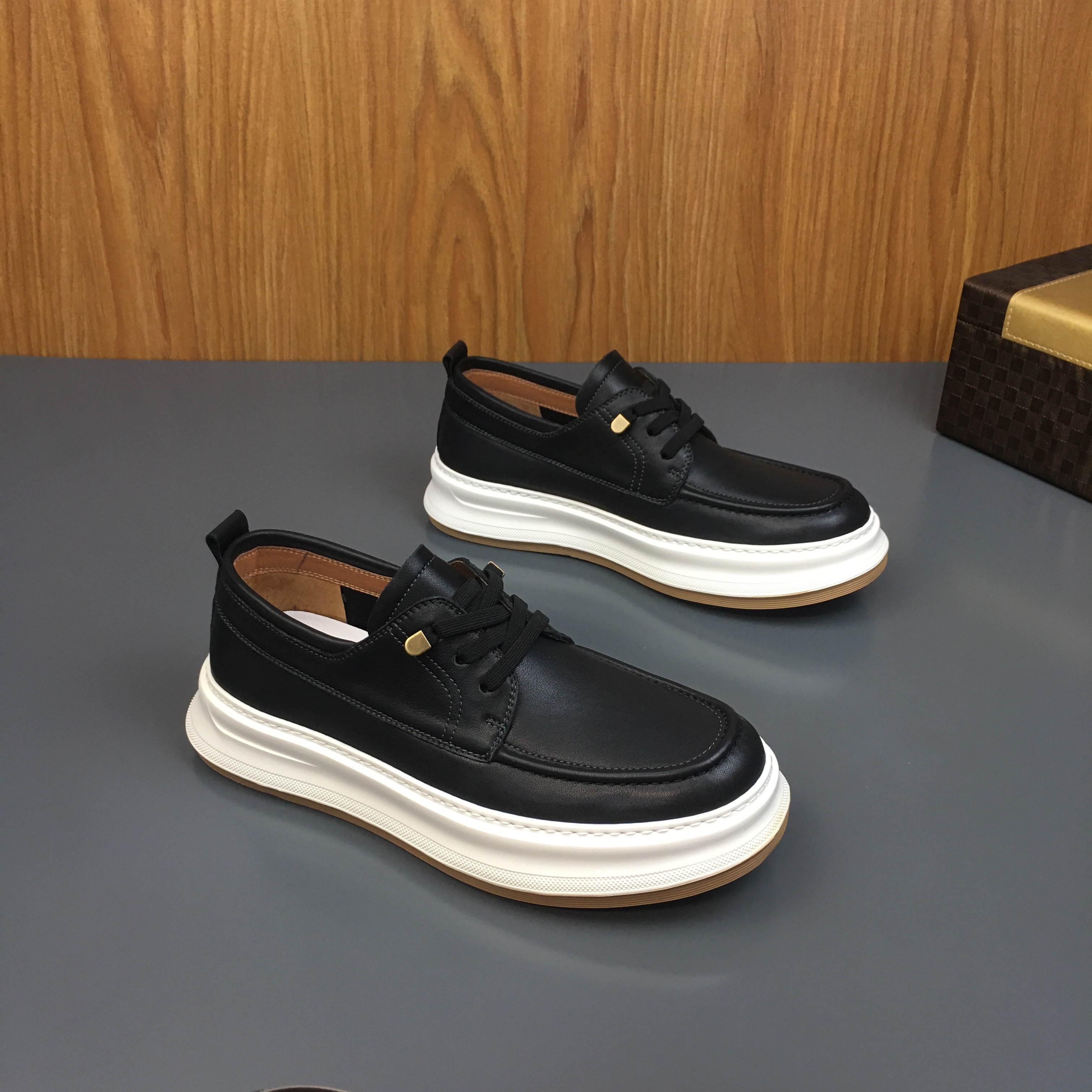 春季新款2025真皮男鞋头层牛皮休闲百搭日常一脚蹬懒人鞋系带轻便