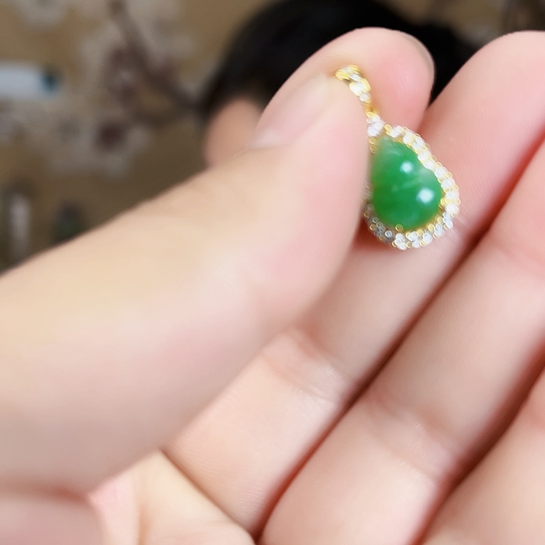 翡翠银S925镶嵌颈饰吊坠