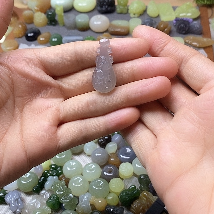 未镶嵌和田玉挂件琴