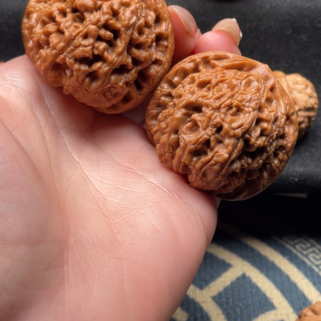 文玩核桃把件43水龙