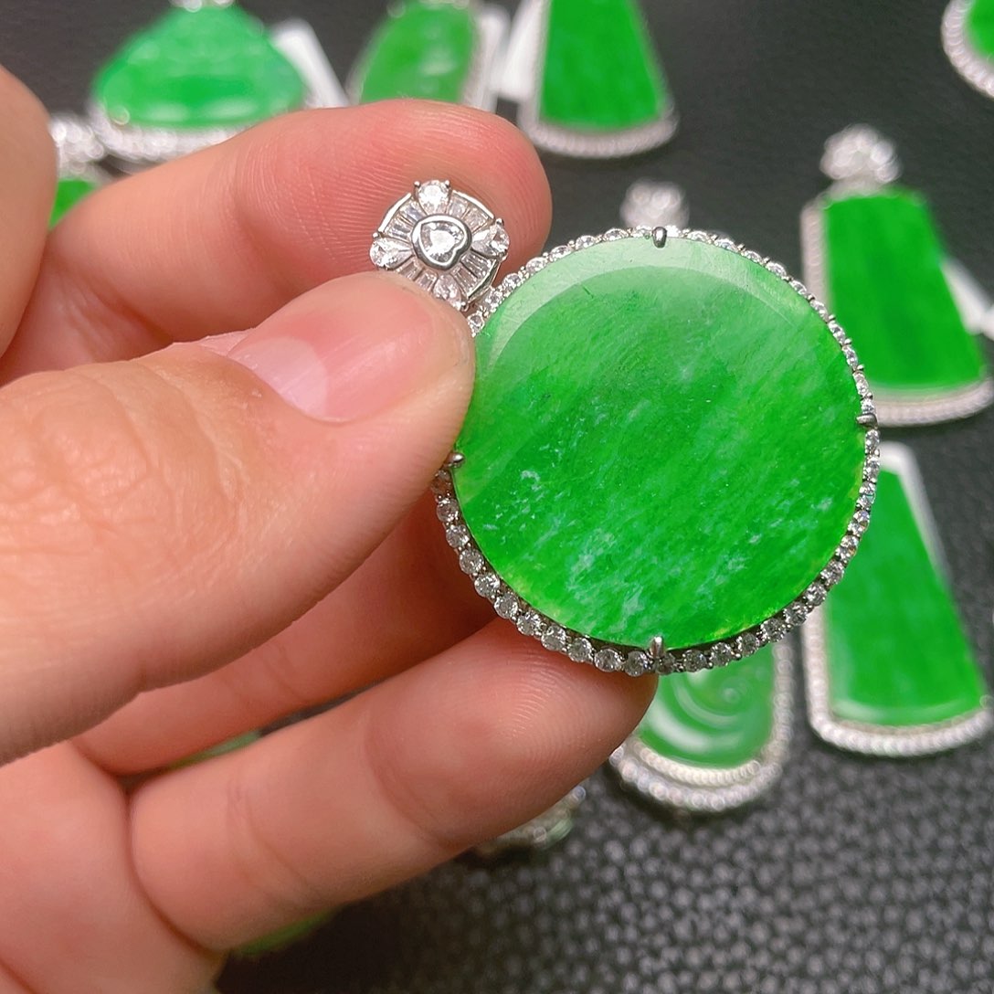 【闪购商品】翡翠吊坠(不含链)银S925镶嵌