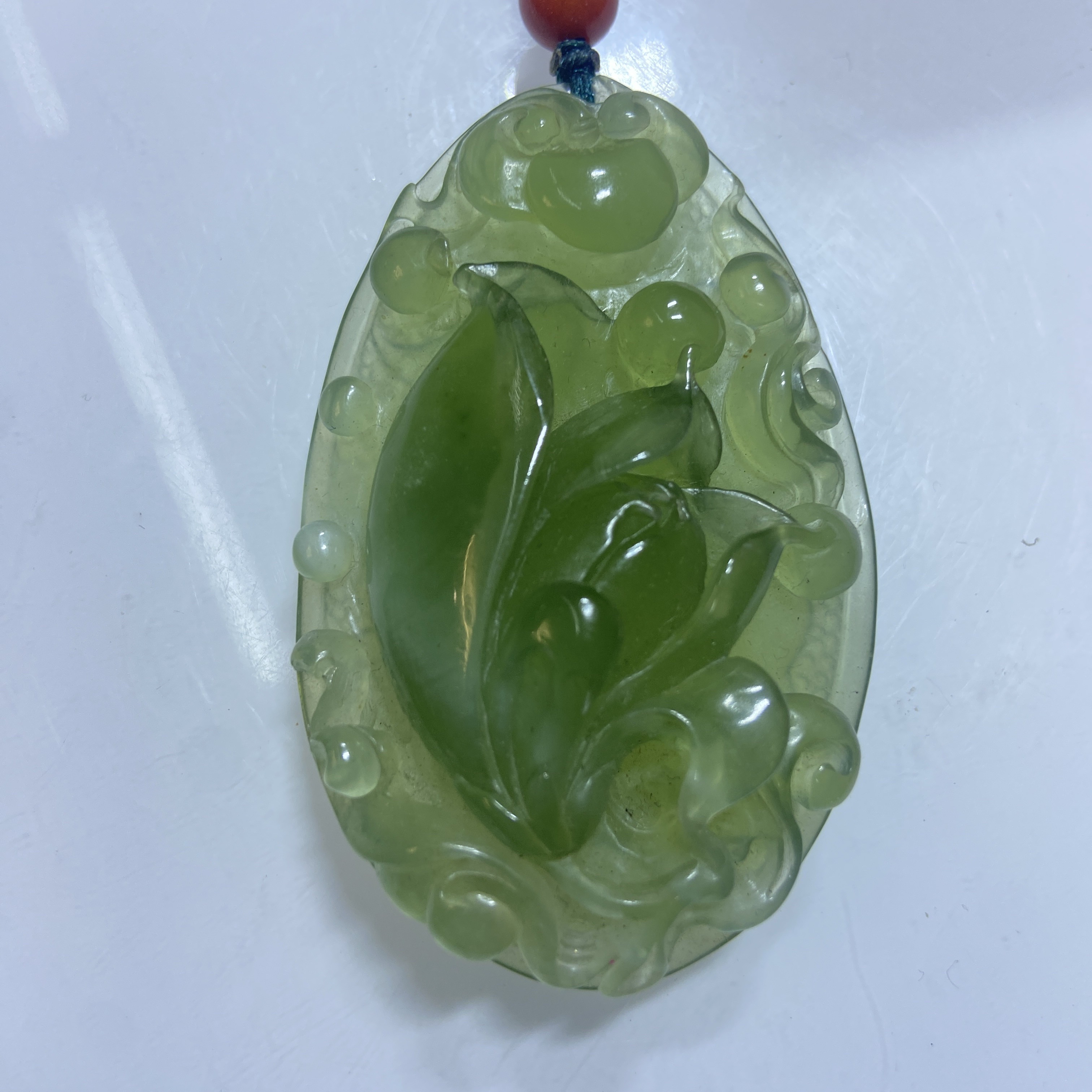 岫玉玉兰花立体手工精雕挂件时尚仿古女款菠菜绿