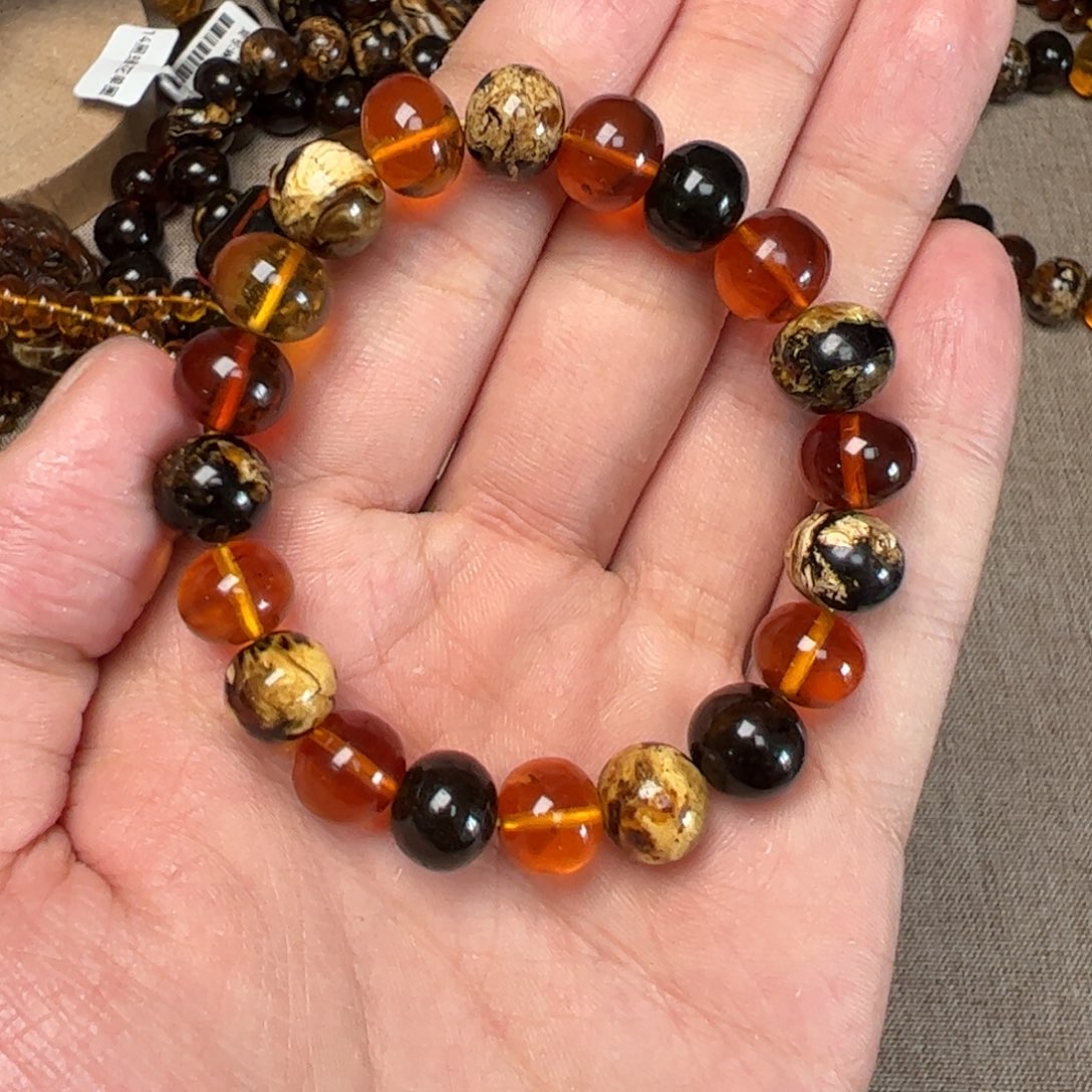 琥珀手链未镶嵌于*楠抚顺琥珀