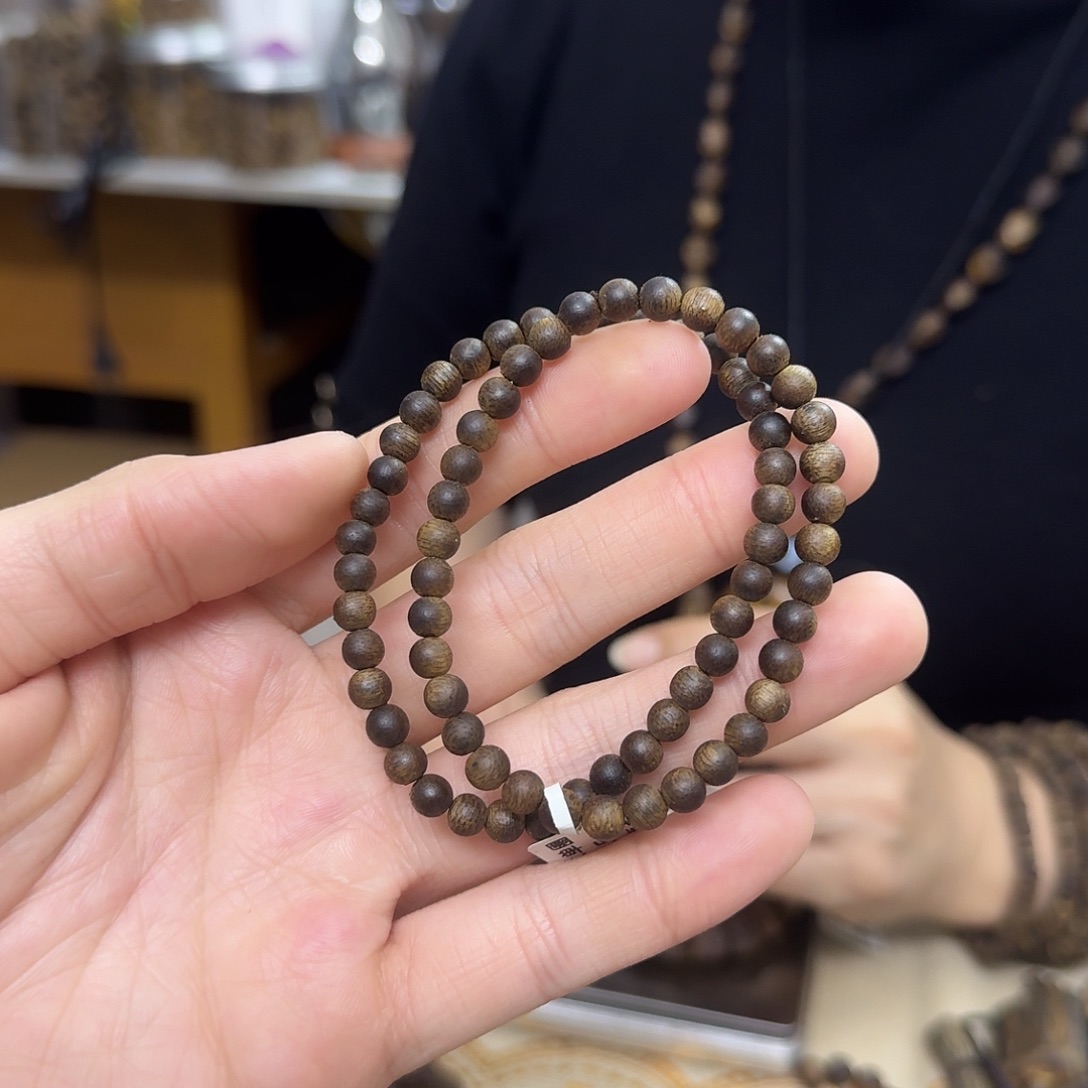 沉香木手串白棋沉水单圈 0.5-3 克多样性发一