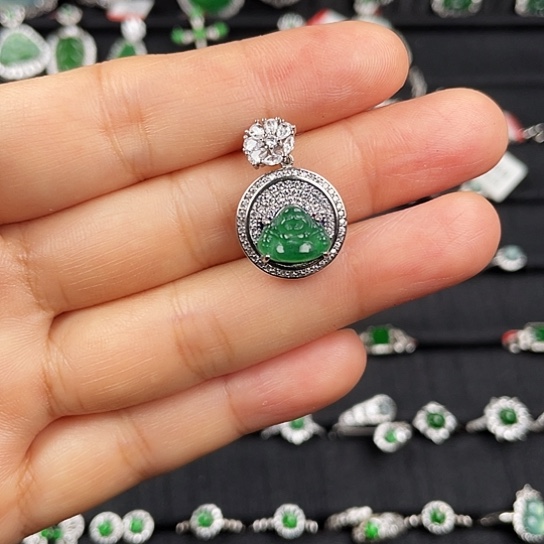 翡翠未镶嵌手链翡翠未镶嵌吊坠