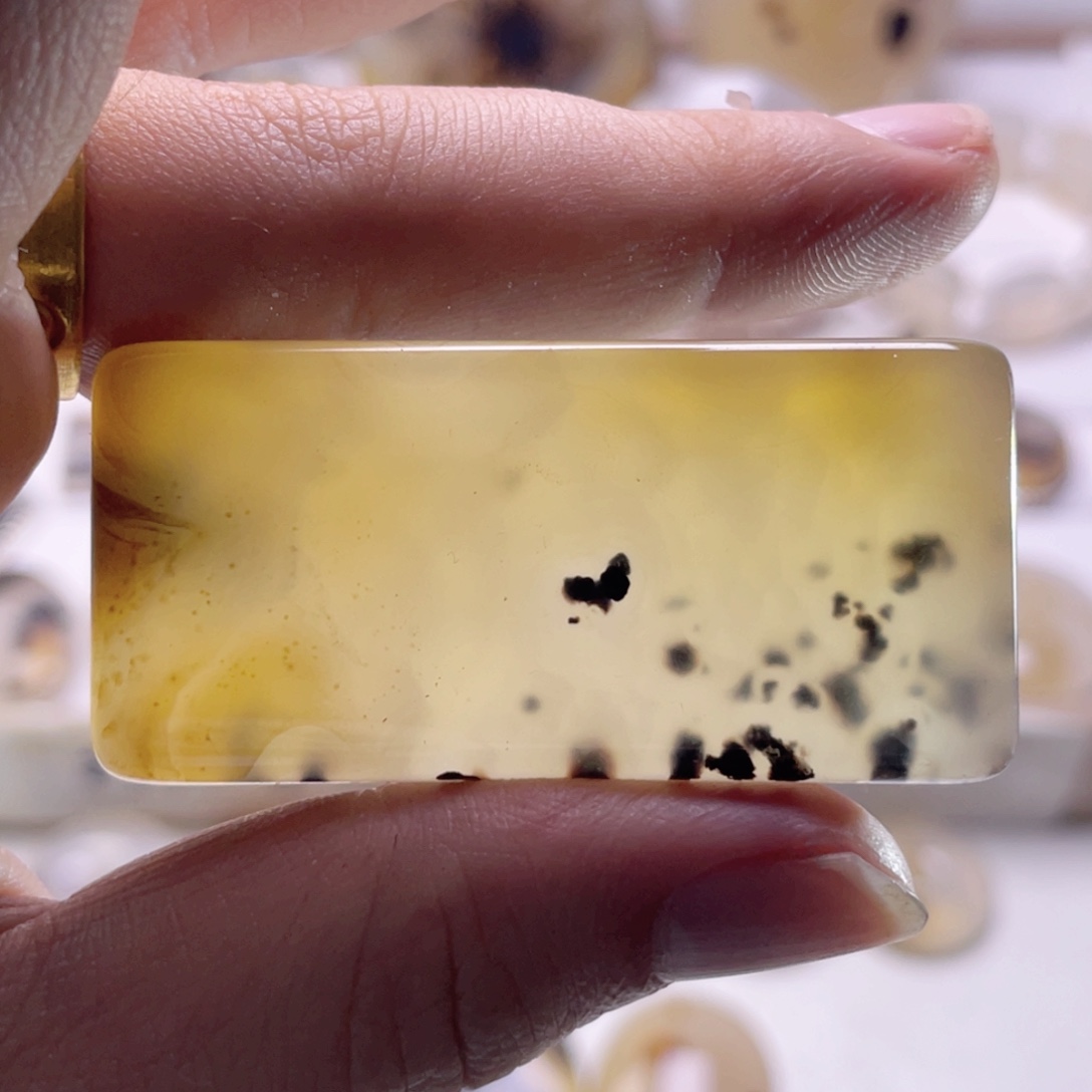 玛瑙/玉髓未镶嵌珠宝奇石