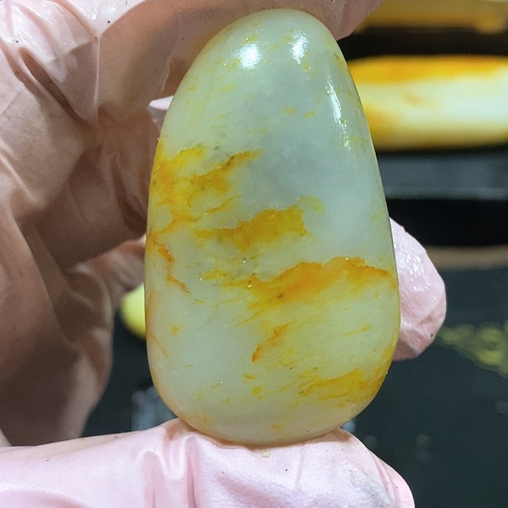 未镶嵌和田玉（糖玉）挂件