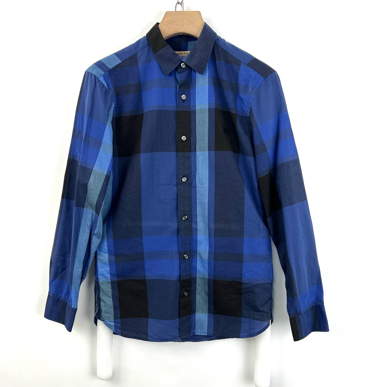 95新 BURBERRY/博柏利 S码/黑蓝格纹战马刺绣衬衫/05500