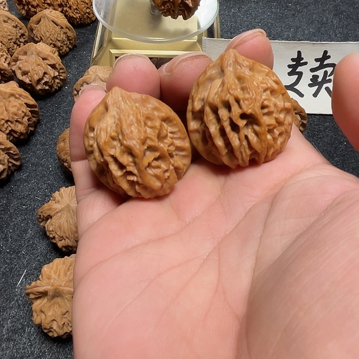 把件文玩核桃文玩核桃大龙