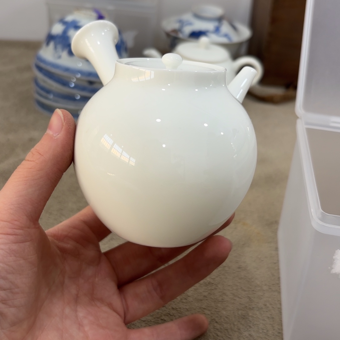 瓷片非常好看漂亮的物品 