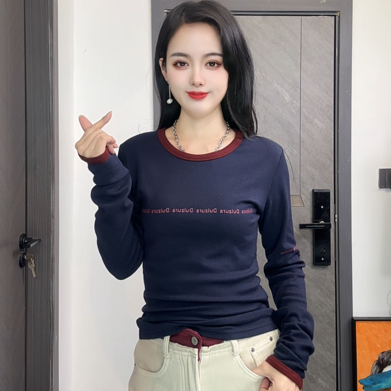 撞色圆领女印花字母加绒T恤打底衫秋冬韩版长袖打底显瘦时尚百搭