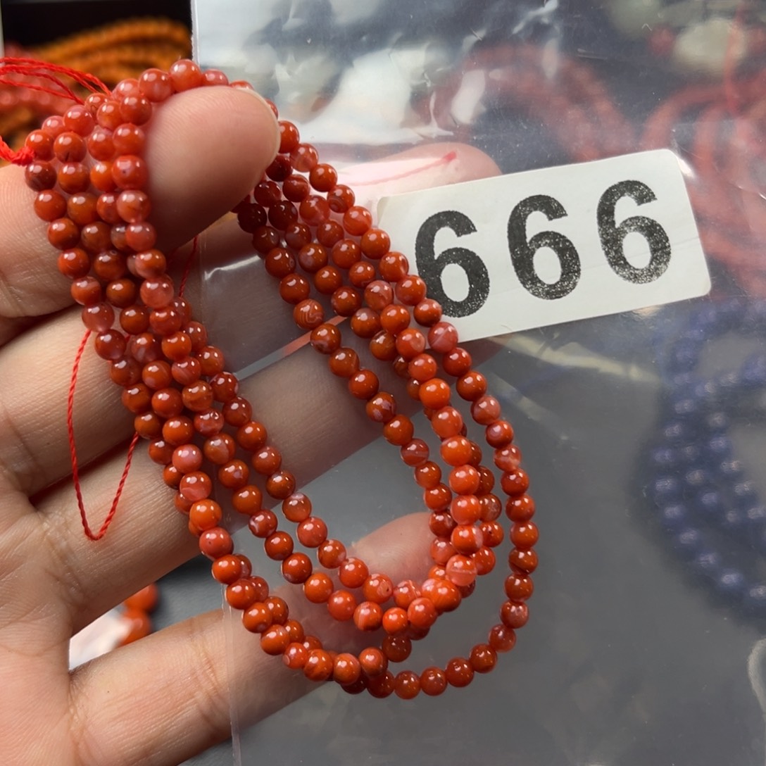 南红玛瑙未镶嵌珠宝奇石