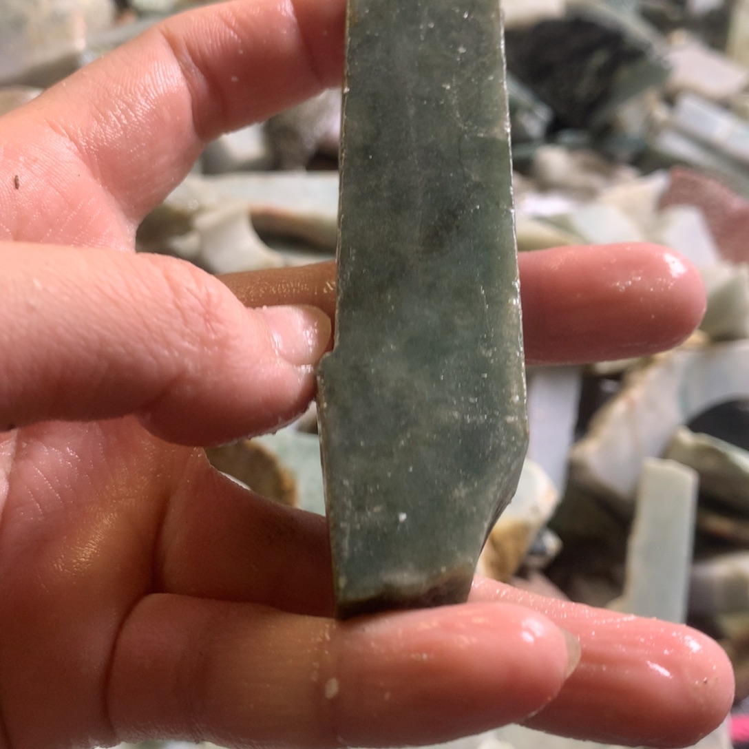 翡翠颈饰未镶嵌缅甸翡翠 
