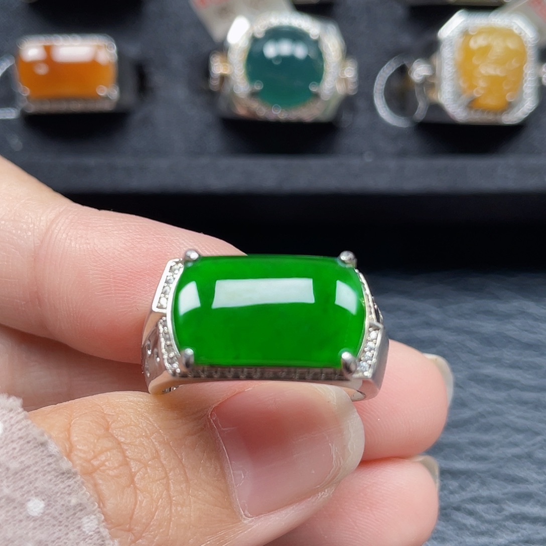 银S925镶嵌戒指翡翠天然a货没运费险0040