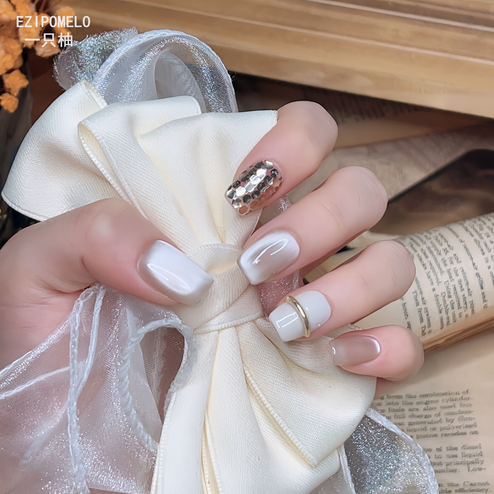 【气质爆闪】一只柚纯手工穿戴甲气质穿戴式梯形光疗美甲