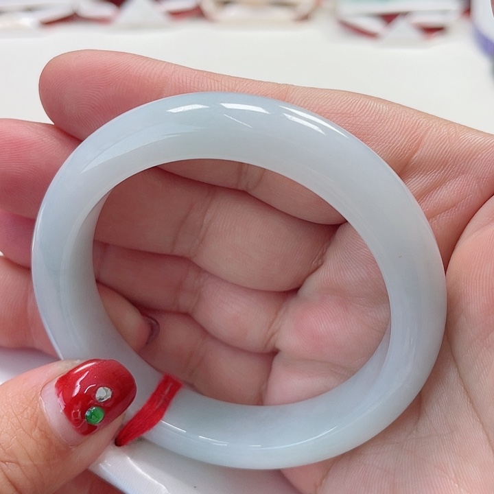 翡翠手镯（圆镯）未镶嵌缅甸翡翠手镯54圈