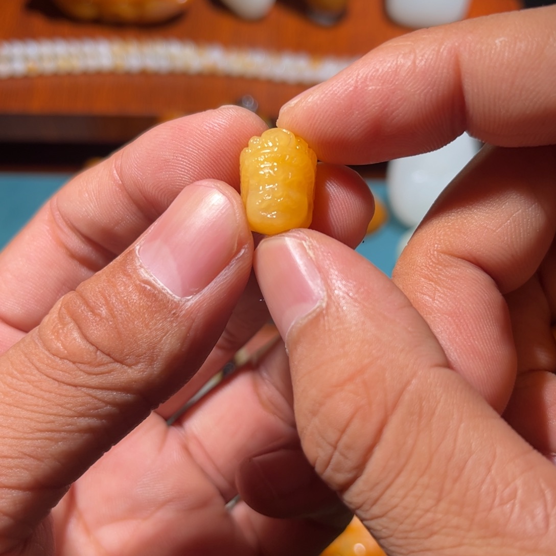 和田玉未镶嵌颈饰智*