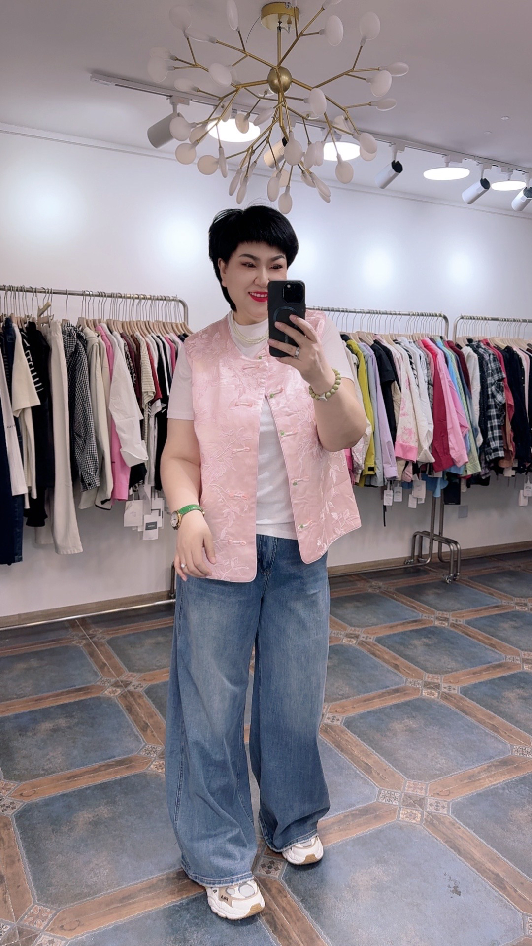 10068春款阔型拖地牛仔裤/IT