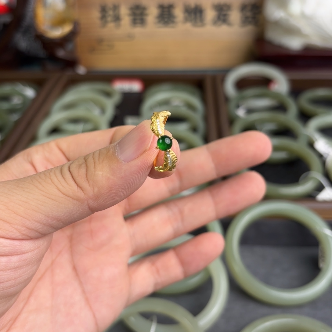 未镶嵌戒指翡翠6