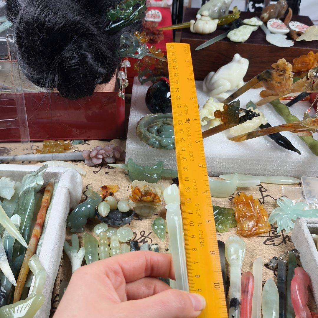 蛇纹石玉发饰合金