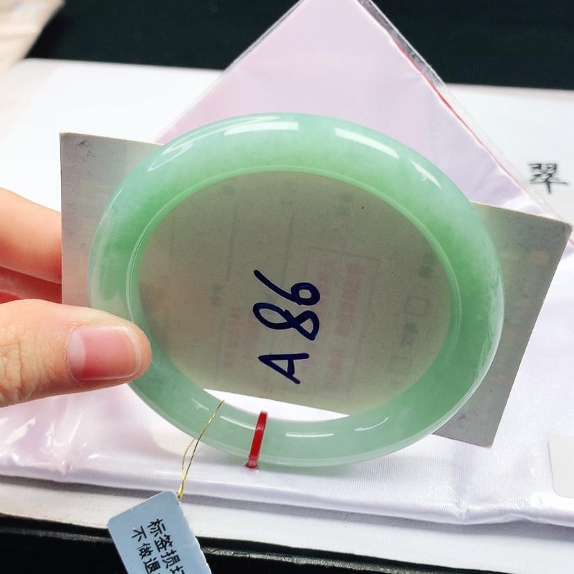【闪购商品】翡翠手镯（圆镯）未镶嵌天然缅甸a货手镯58+