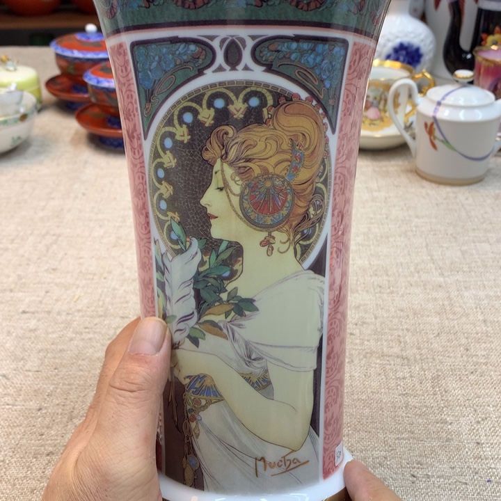 金瓷阁家的美丽瓷器