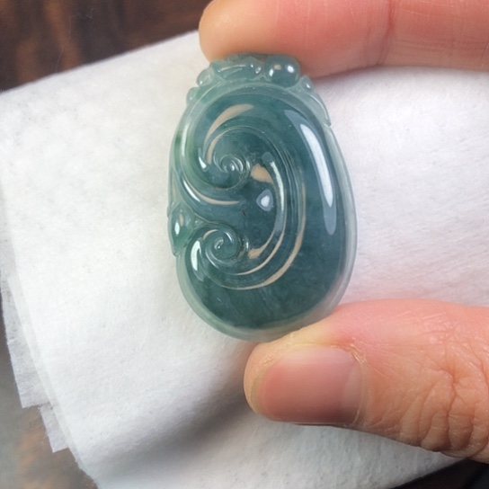 翡翠未镶嵌颈饰缅甸A货，每天下午1点半开播