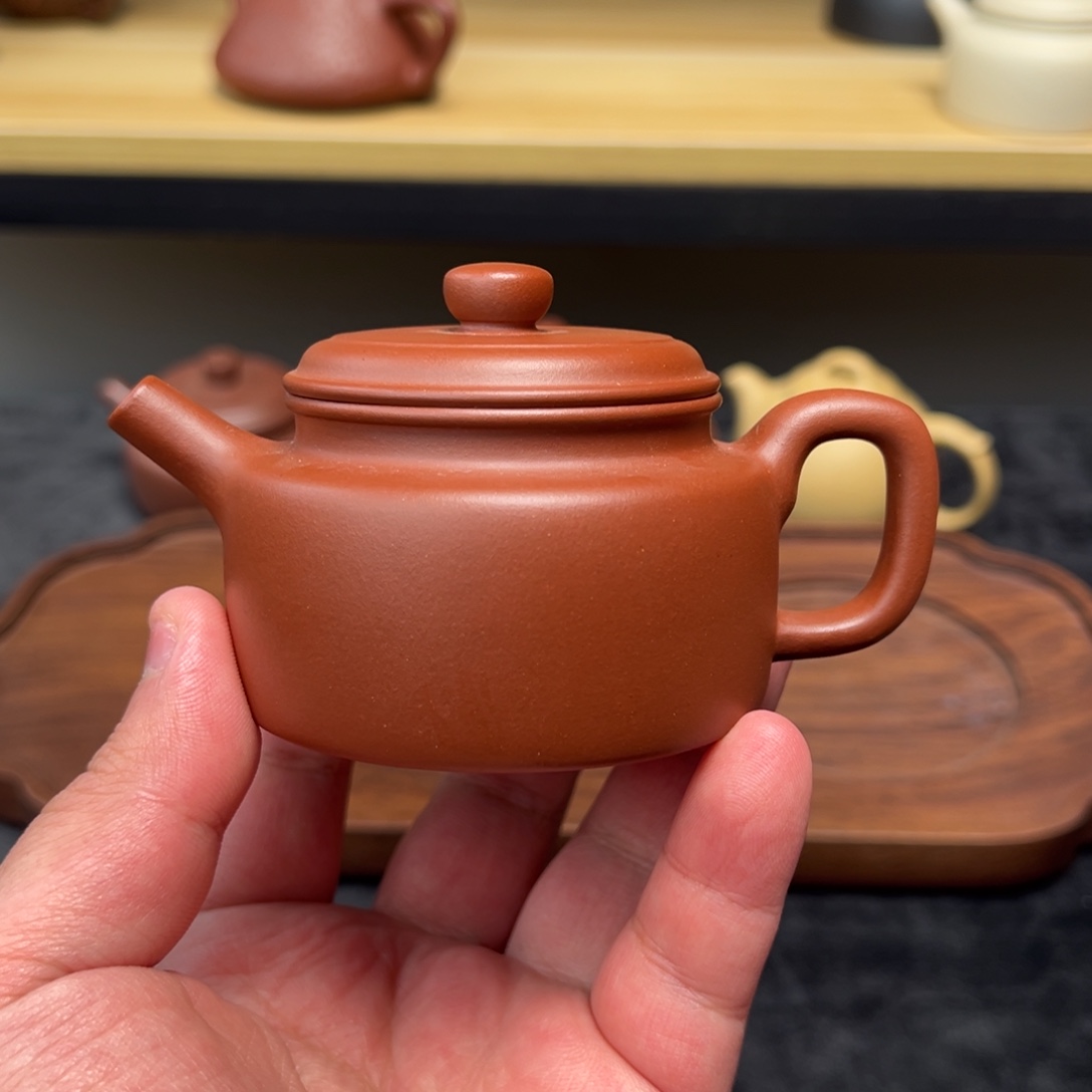 凉***：紫砂茶壶120cc红皮龙德钟