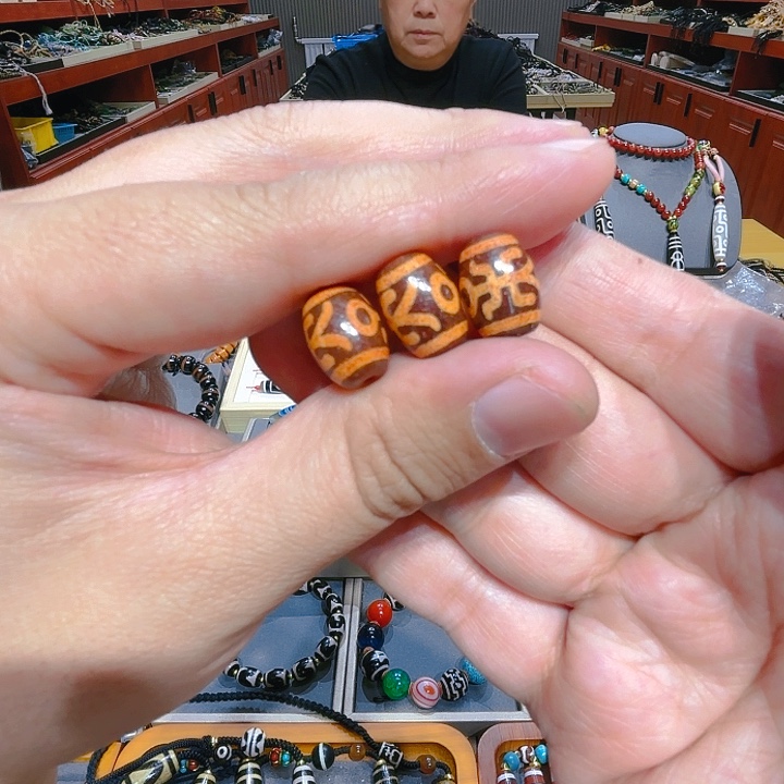 未镶嵌玛瑙/玉髓珠宝奇石