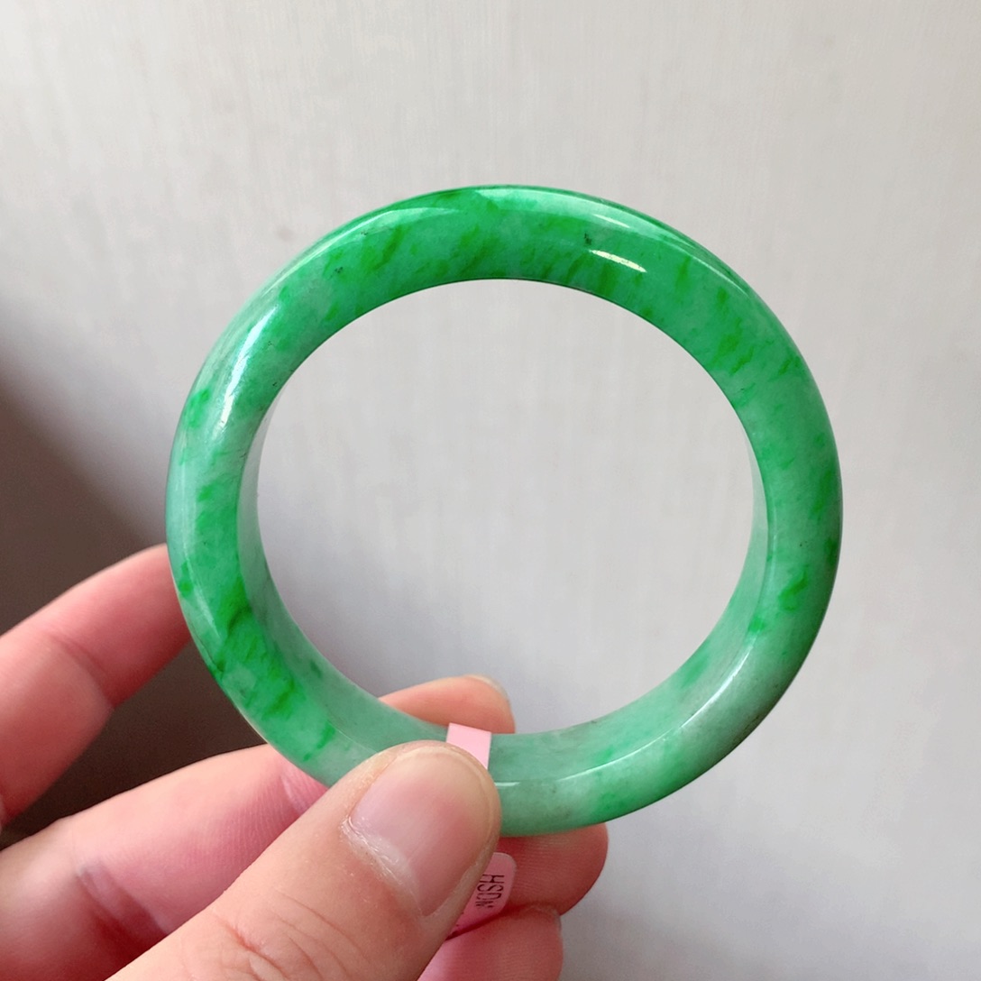 翡翠手镯未镶嵌缅甸翡翠