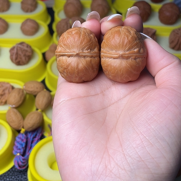 鼎***霞文玩核桃吊坠元宝