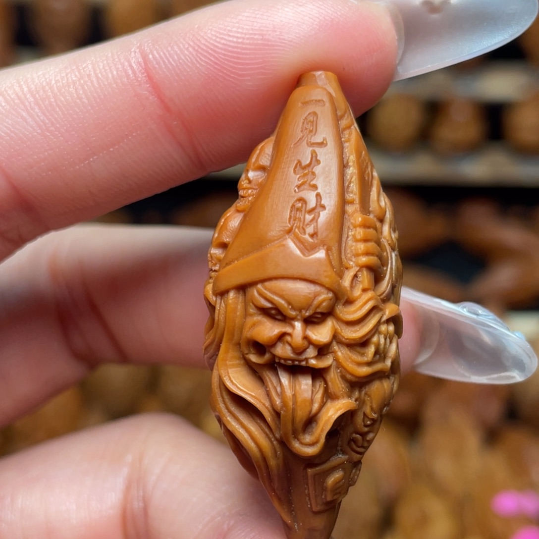 橄榄核把件黑白无常