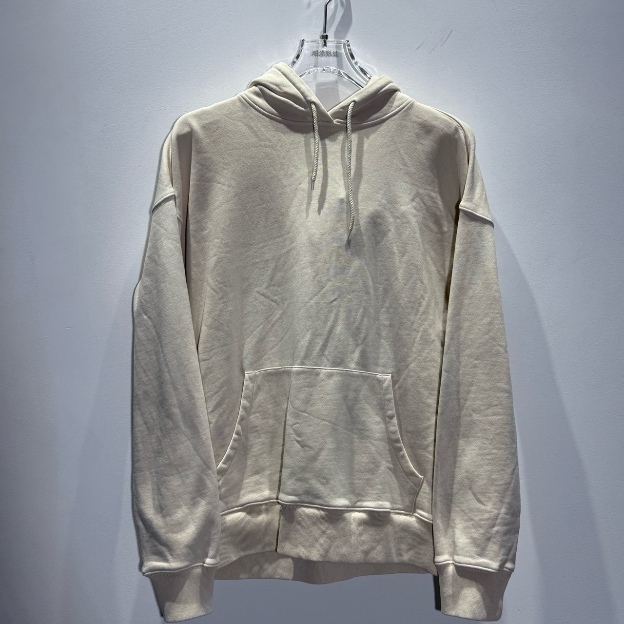 99新   stussy 燕麦色连帽卫衣 XS码