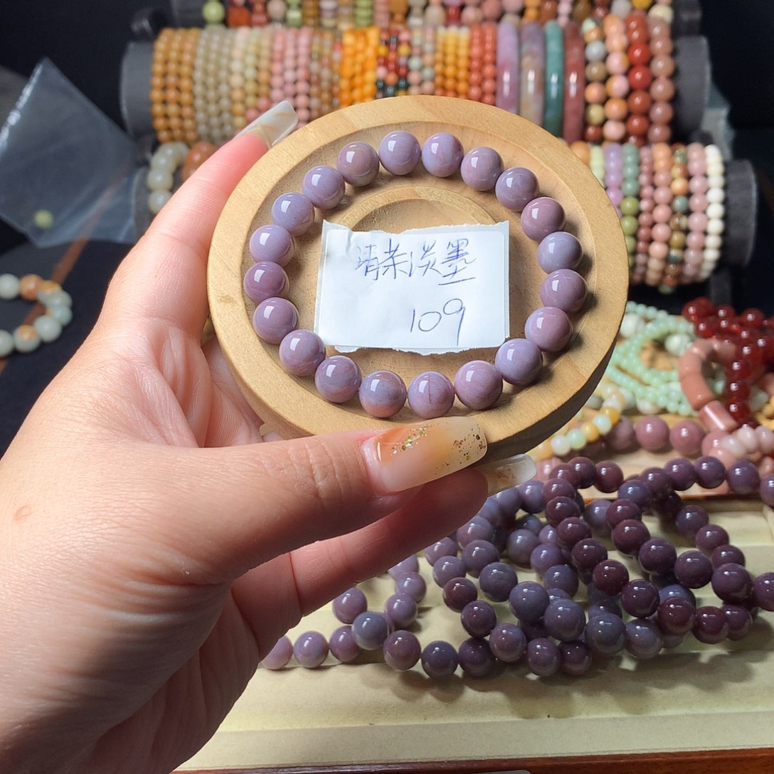 清***墨石英质玉未镶嵌手链