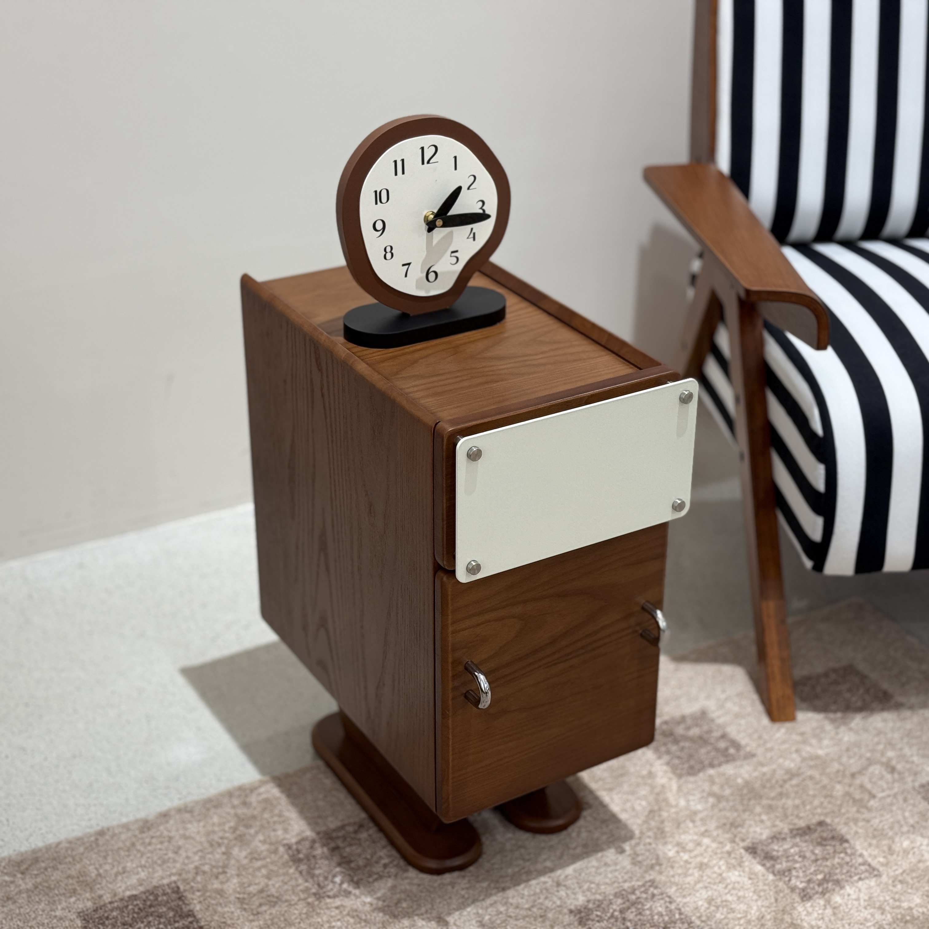 植入家【羊羊推荐】揣手手窄柜床头柜复古小户型收纳储置物实木