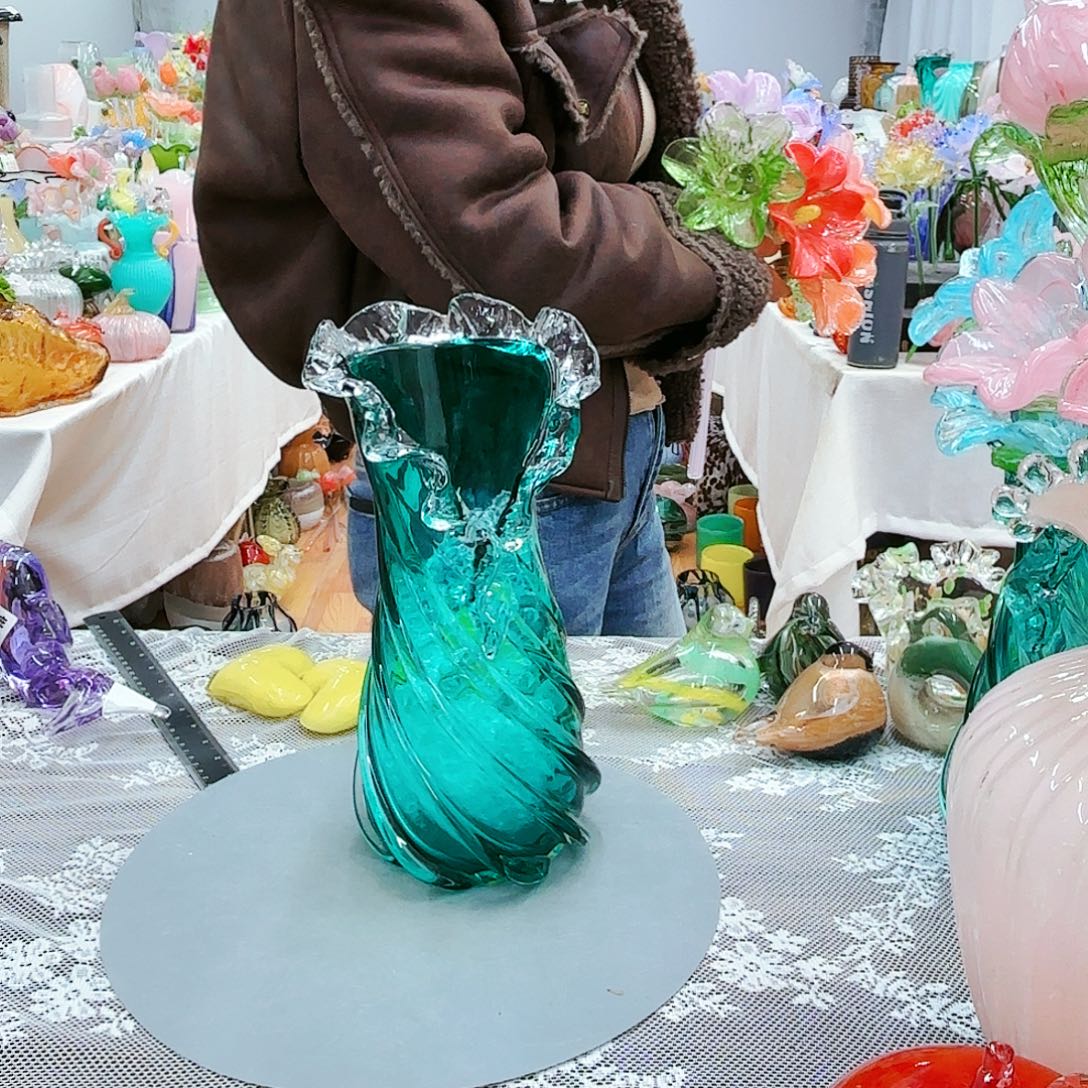 福利不退不换琉璃花瓶艺术品