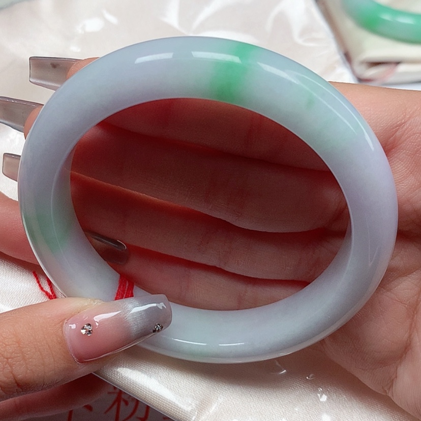 【闪购商品】翡翠手镯未镶嵌60圈